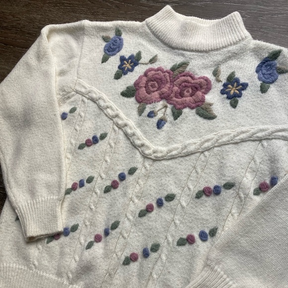 Alfred Dunner Granny Sweater Cream Floral Size Large - Picture 2 of 4